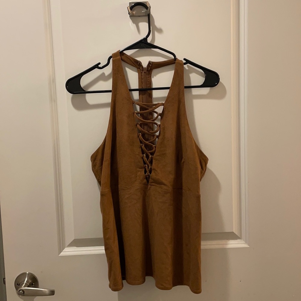 Brown halter (Pocahontas)